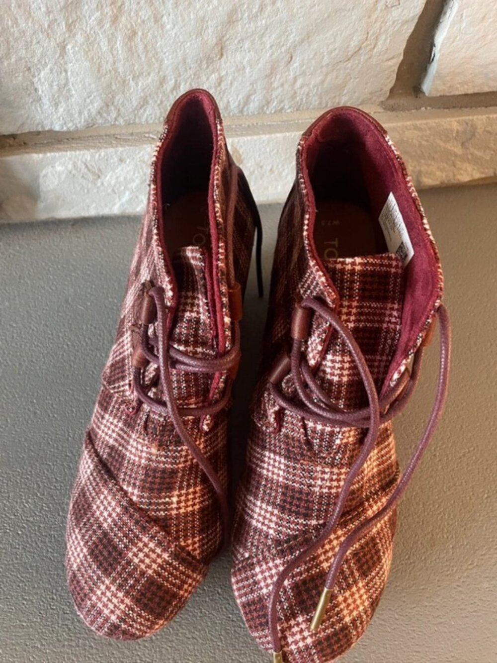 Toms bootie never worn 7.5